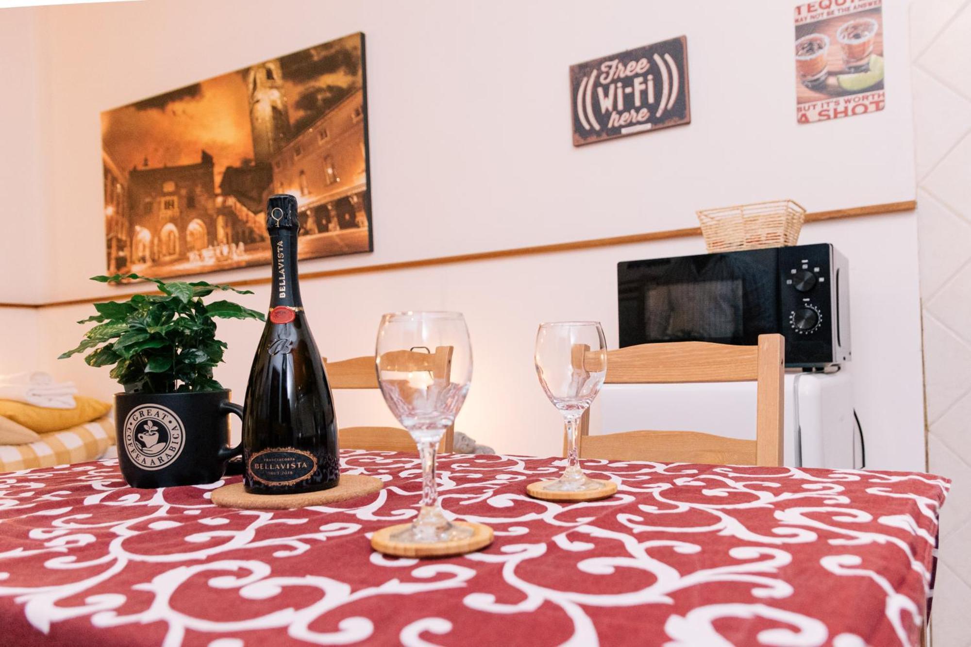 Casa Tequila Apartment แบร์กาโม ภายนอก รูปภาพ