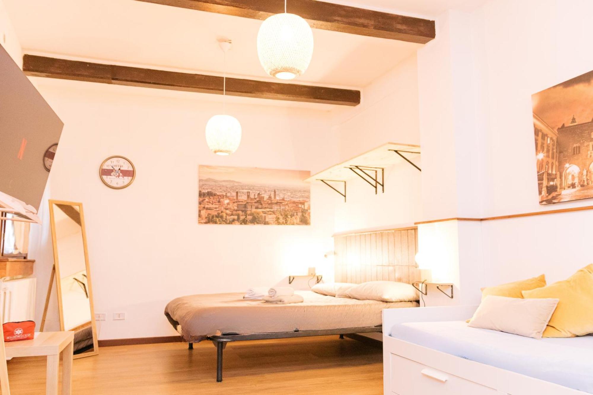 Casa Tequila Apartment แบร์กาโม ภายนอก รูปภาพ