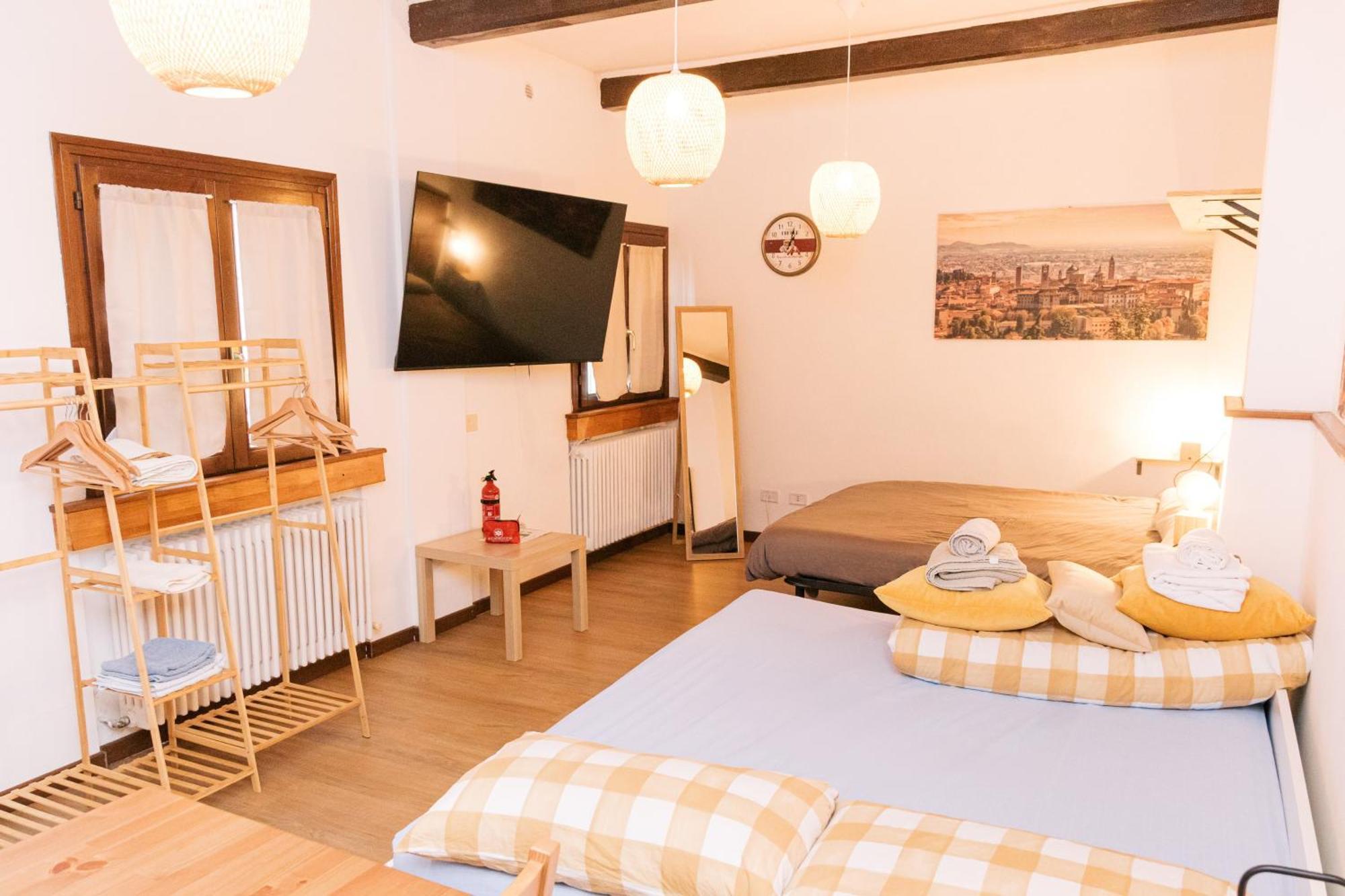 Casa Tequila Apartment แบร์กาโม ภายนอก รูปภาพ